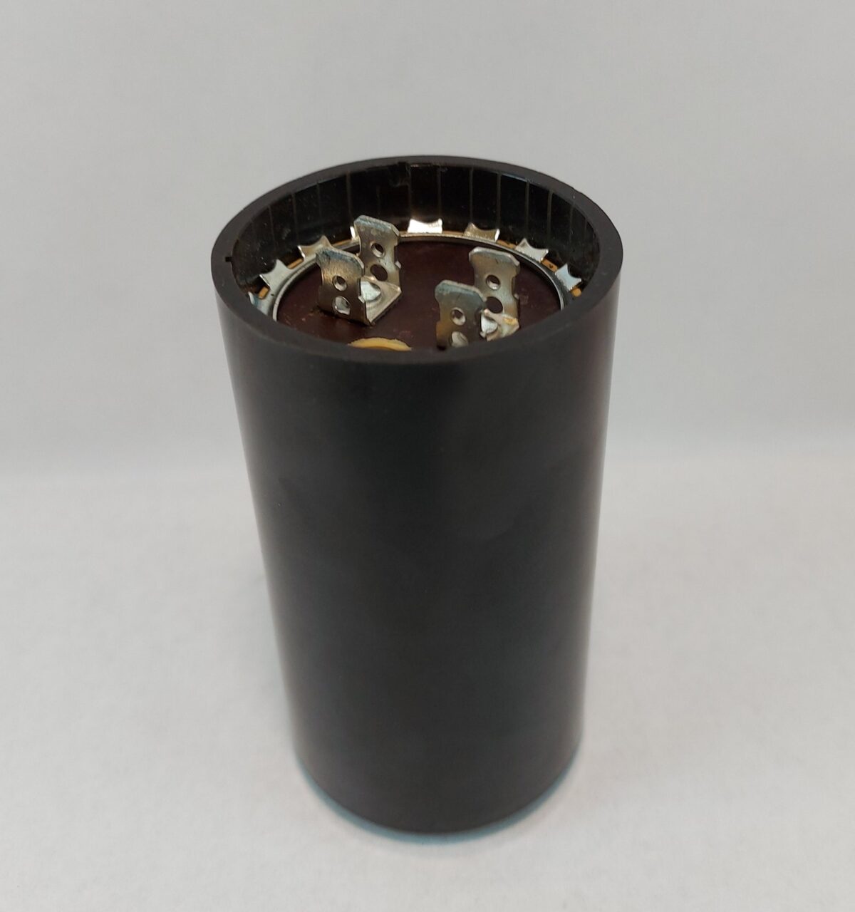 Capacitor de arranque 70-90µF 330V - Imagen 2