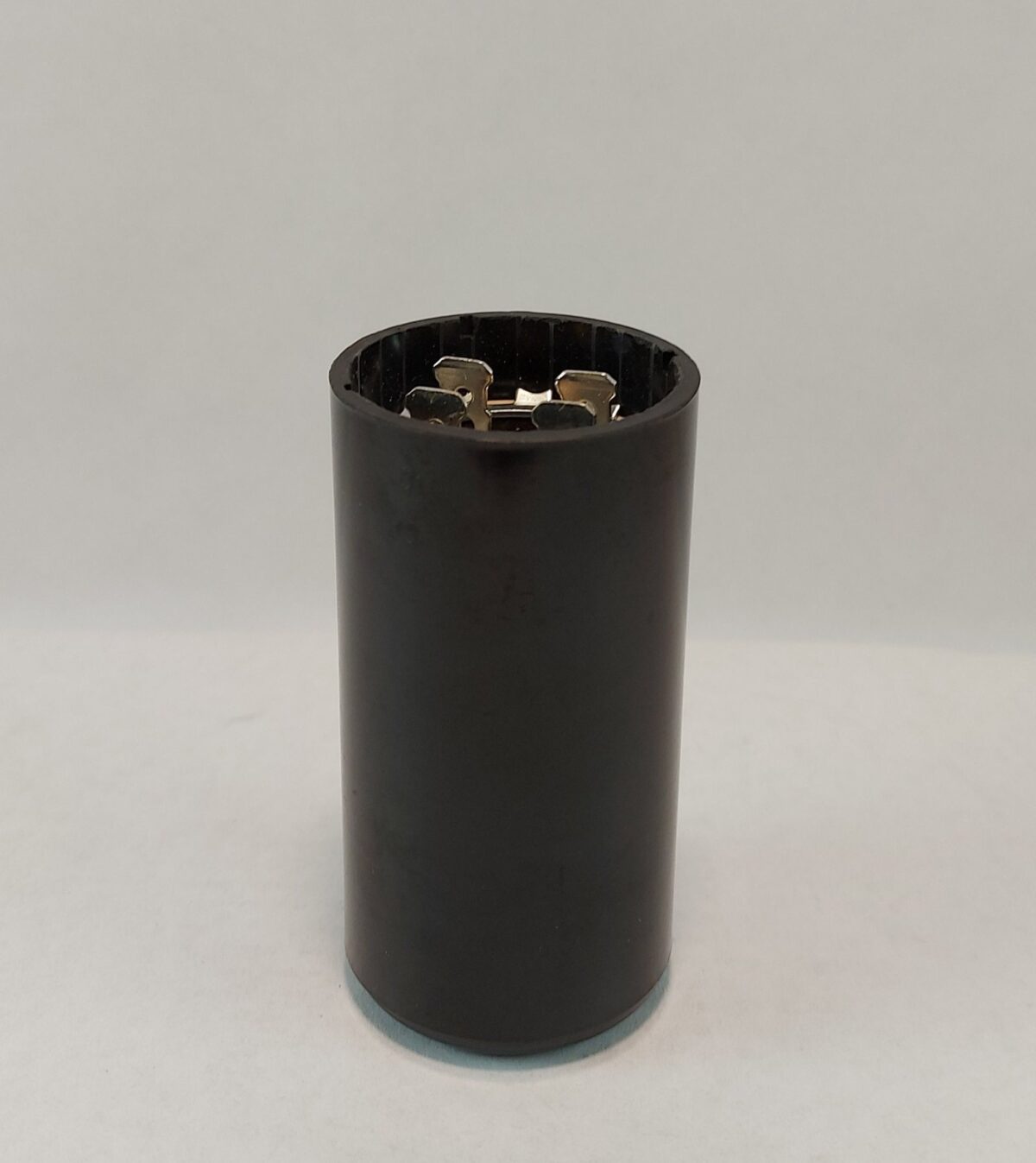 CAPACITOR DE ARRANQUE 310-350µF 110V - Imagen 4