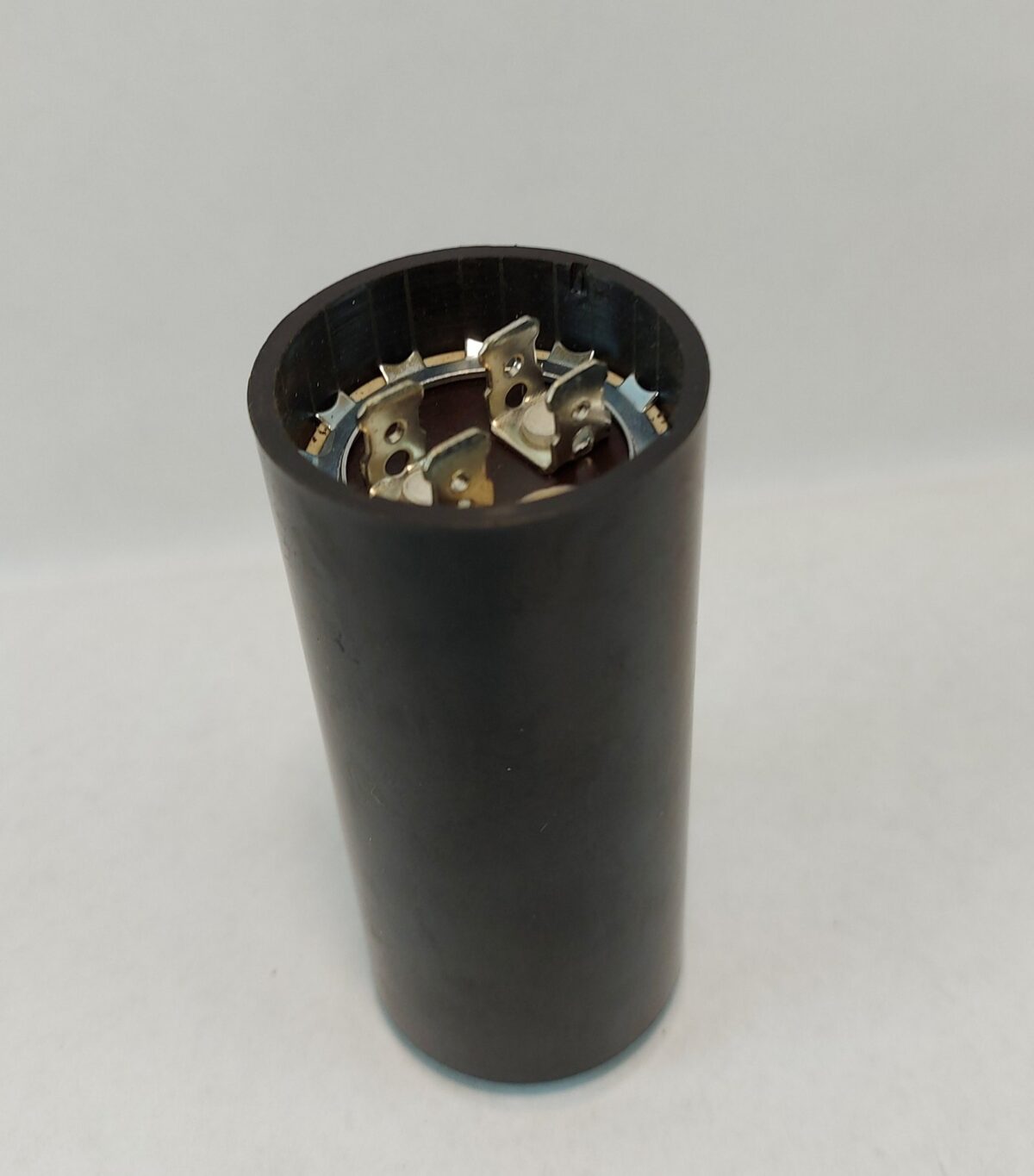 CAPACITOR DE ARRANQUE 350-400µF 110V - Imagen 2