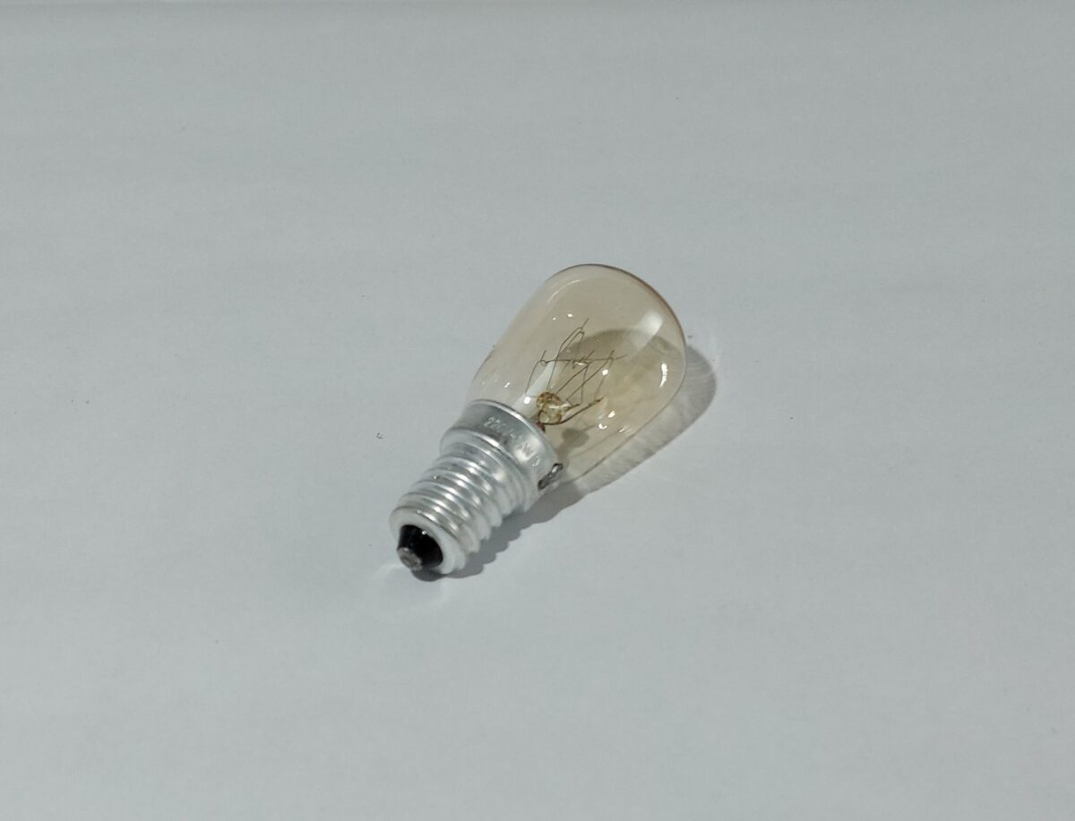 Foco común claro E14 de 15 w para heladera - Imagen 2