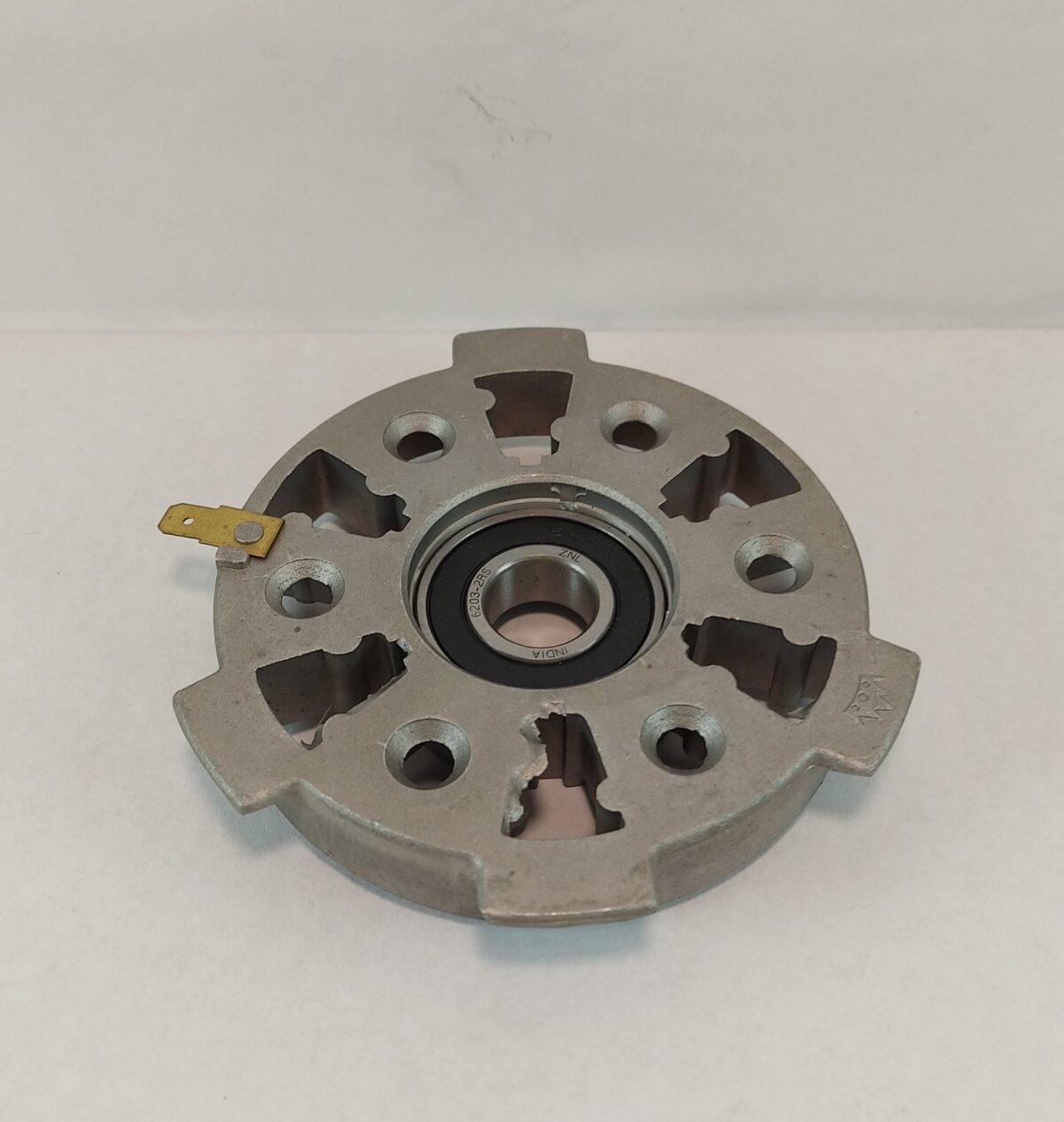 Porta rodamiento Whirlpool 872 AWT 4083/8023/8025 - Imagen 2