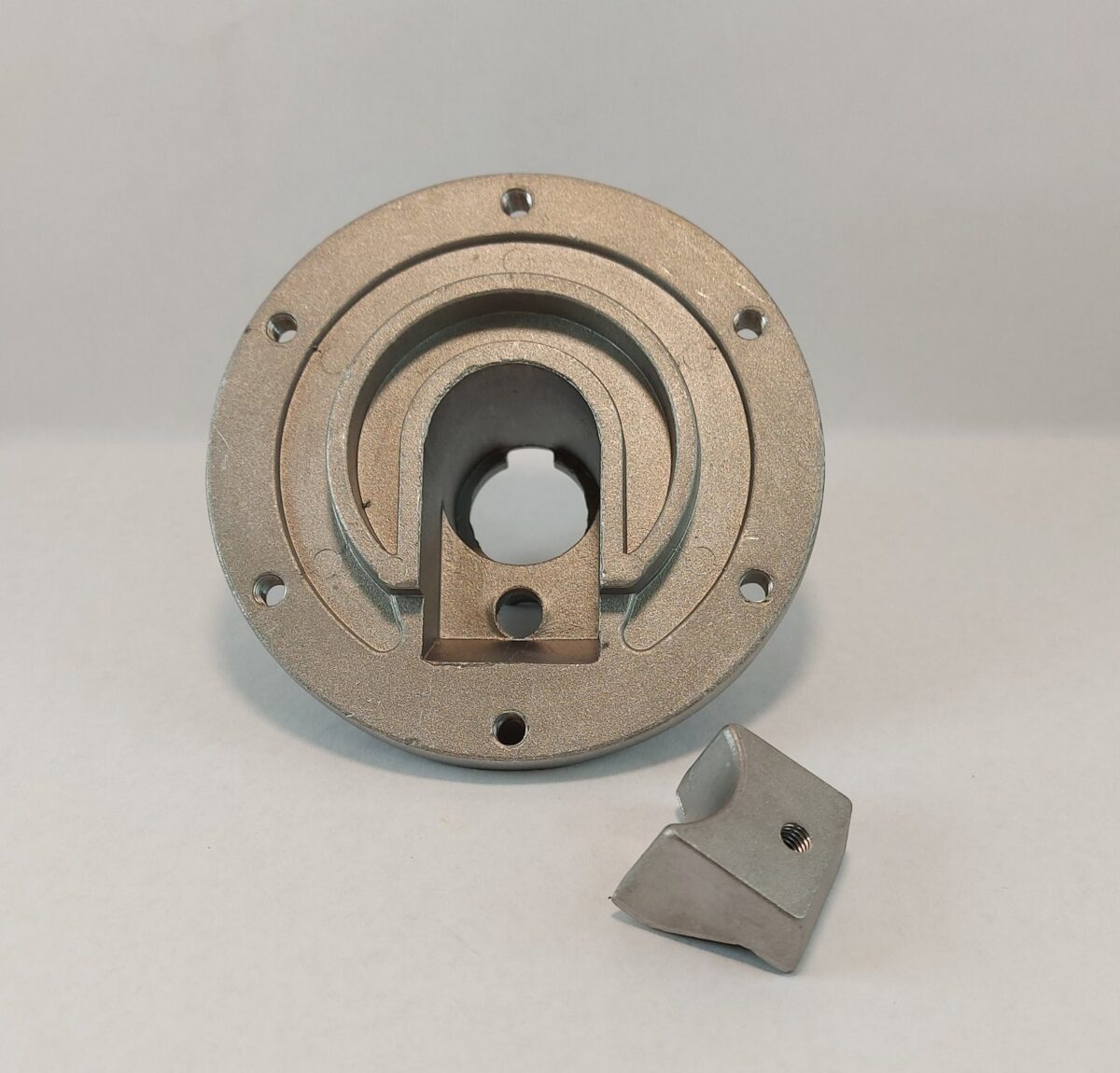 Soporte Canasto WH 680 + cuña - Imagen 1