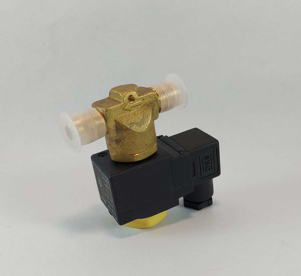Válvula solenoide 3/8" Flare - Imagen 3