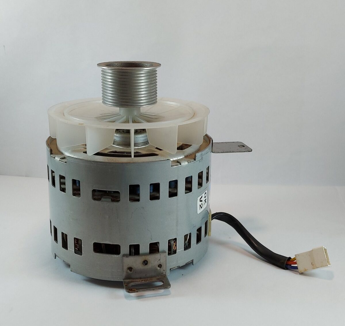 Motor C12 - 4 Polos - 1/4HP  Concept 5.05 / Fuzzy Logic Tech - Imagen 3