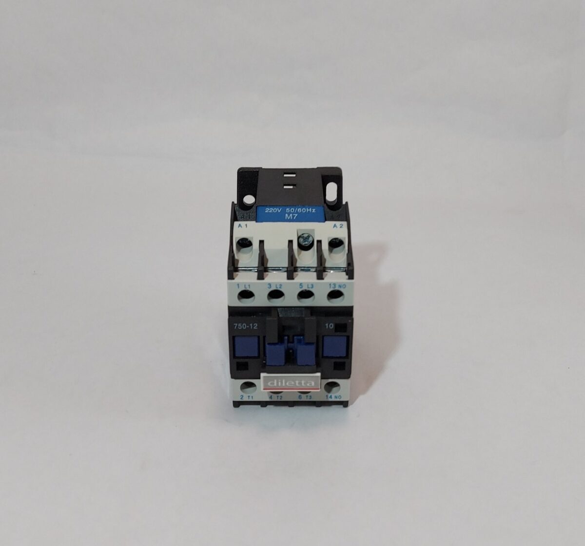 Contactor  Diletta 12 Amp 220 Volt - Imagen 1