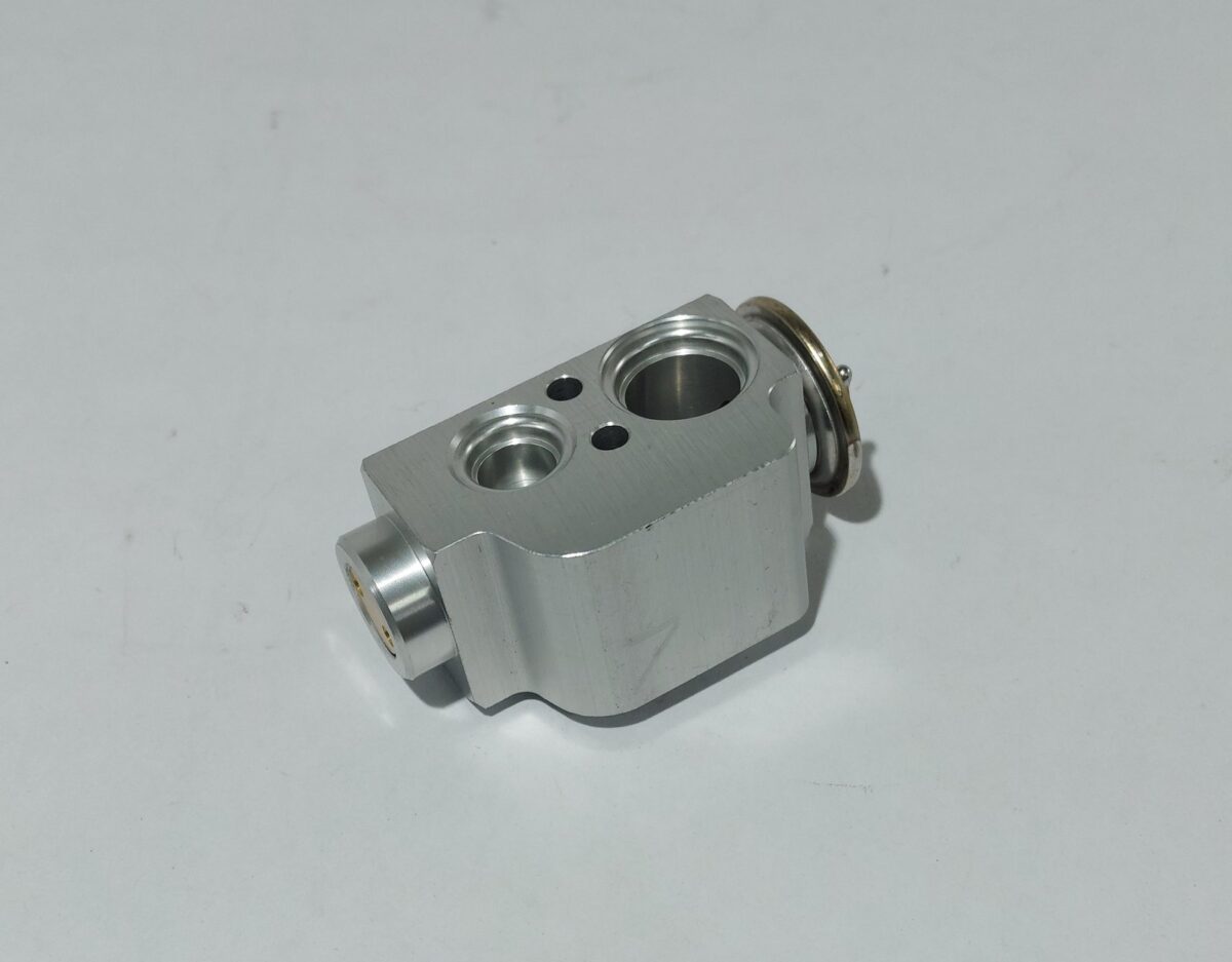 Valvula Block VW Amarok / Touareg - Imagen 3