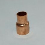 Unión reducción de cobre de 7/8" a 5/8" para soldar