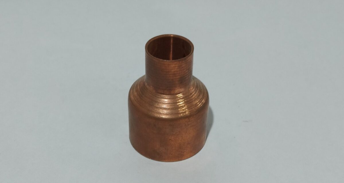 Unión reducción de cobre de 1 5/8" a 7/8" para soldar - Imagen 1