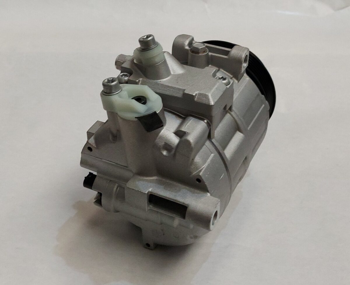 Compresor Mercedez Benz Sprinter -ND- Valeo 6PK 12v - Imagen 4