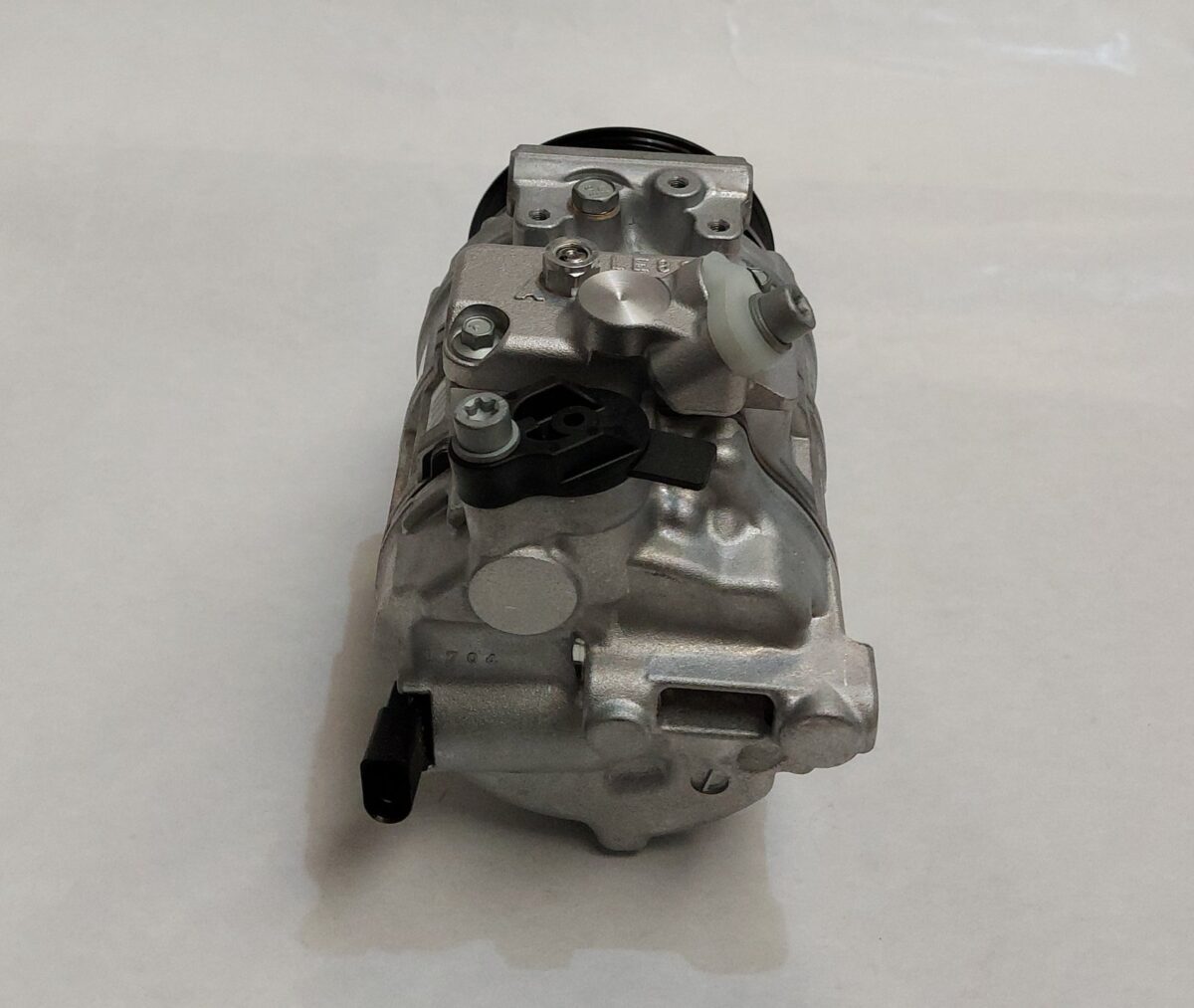 Compresor VW Amarok Denso7SEU17C  6PK Original - Imagen 4