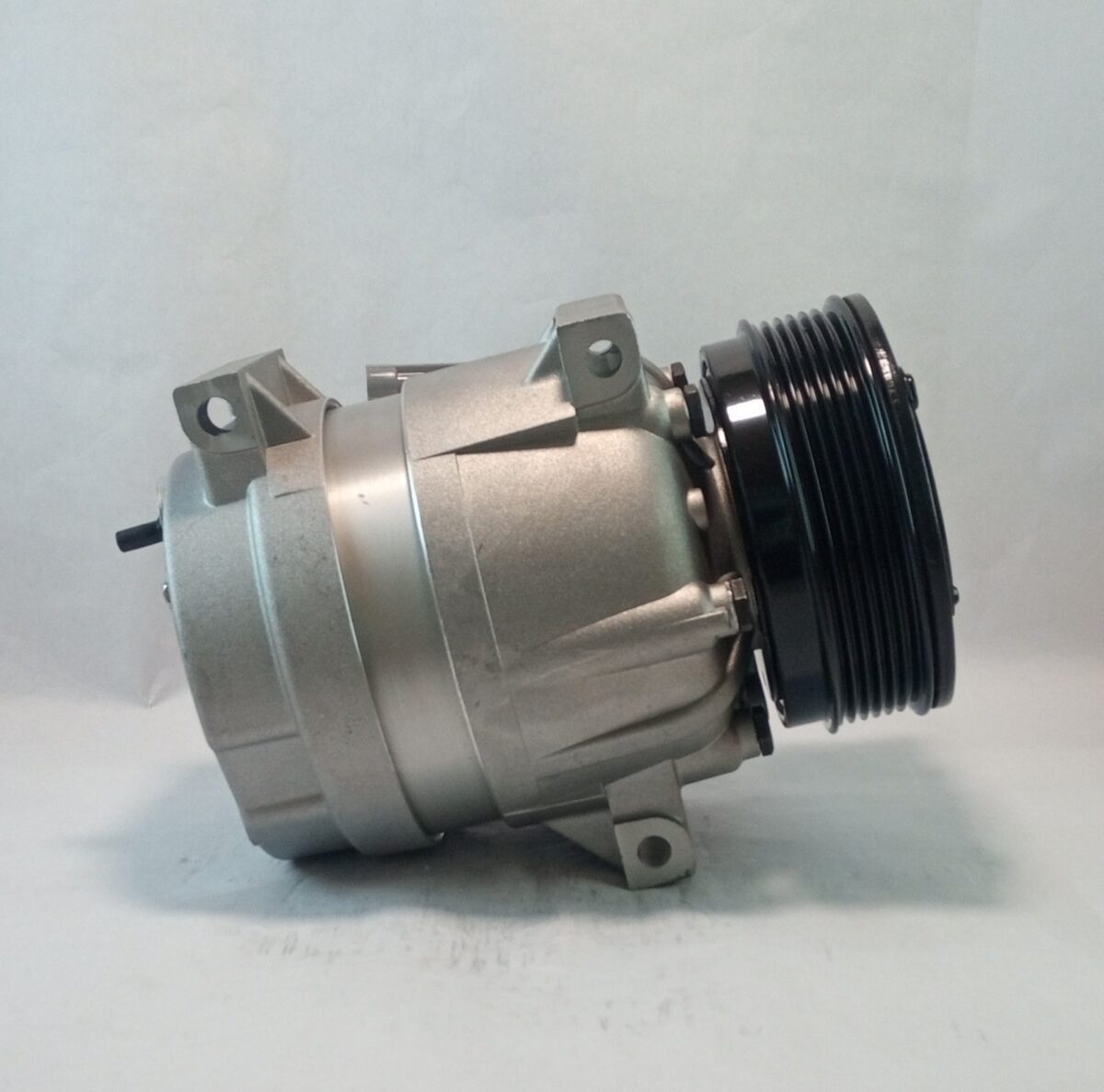Compresor Renault Megane/Scenic Delphi V5 6PK 12v - Imagen 2