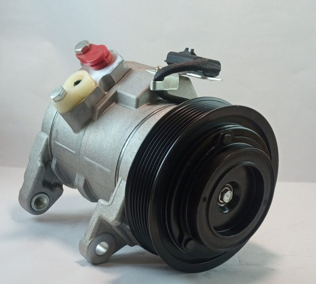 Compresor Dodge Ram ND 10S 17C 7PK 12v - Imagen 4