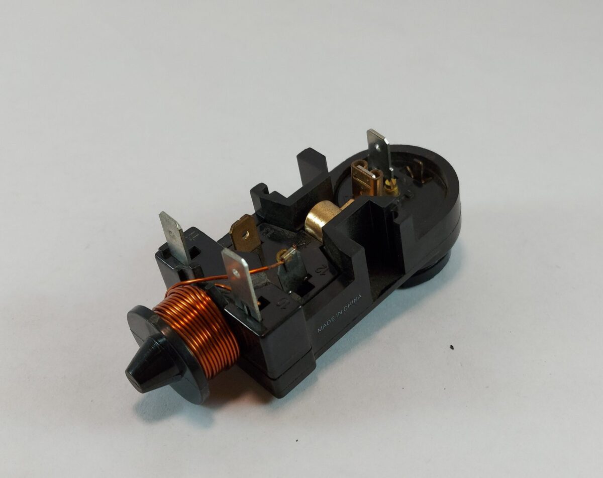 RELAY TIPO EMBRACO 1/5HP - Imagen 2