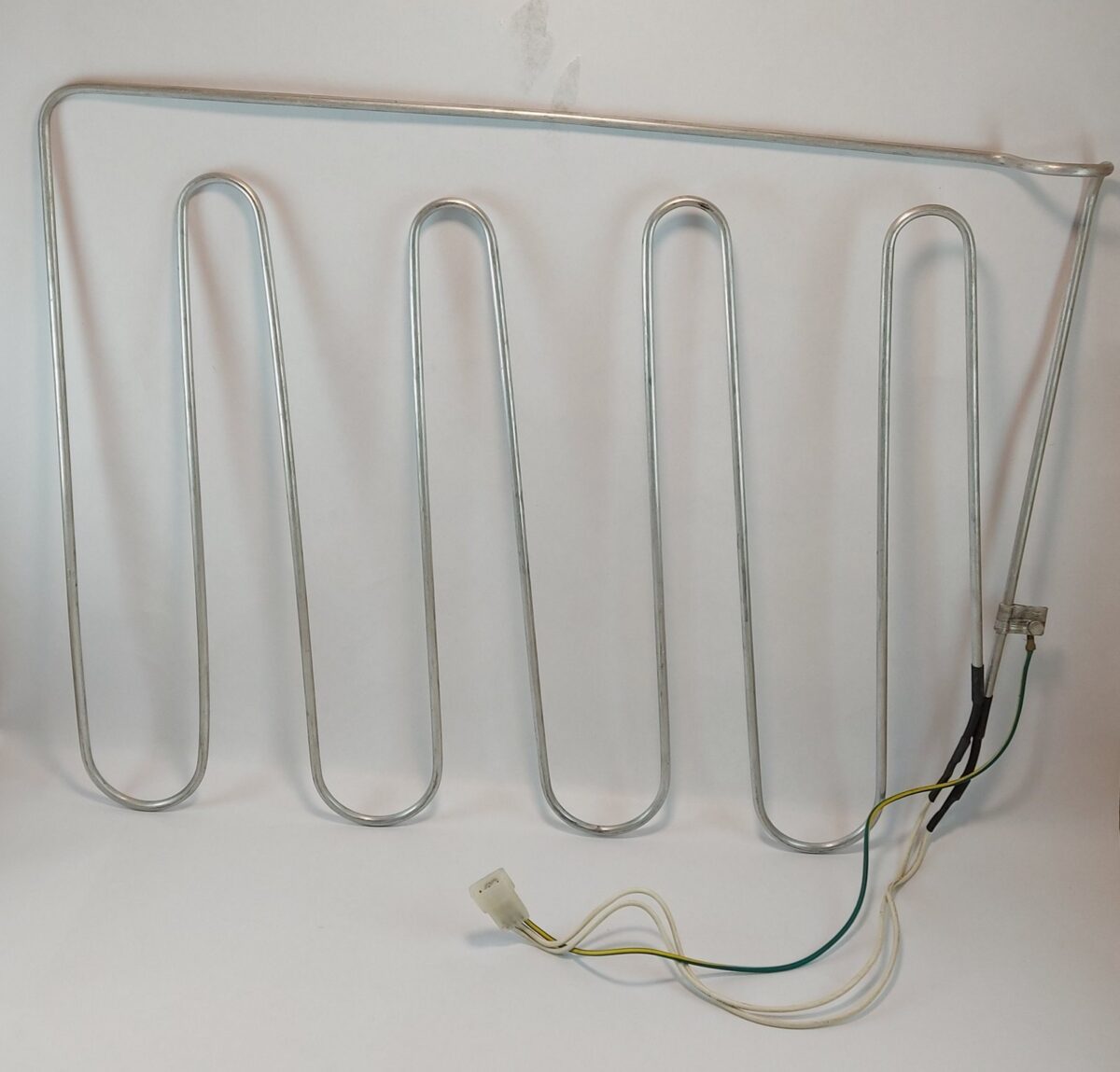 Resistencia Patrick Fargon 816 - 4 vueltas  33 h X 46 cm - Imagen 1