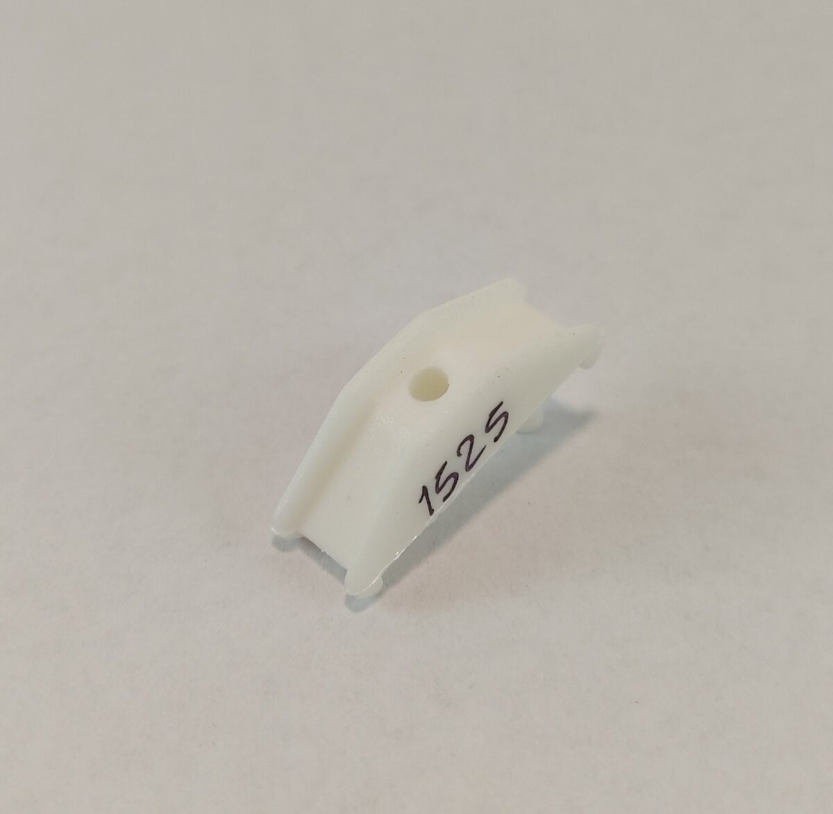 Inserto plástico para soporte motor KOH-I-NOOR - Imagen 1