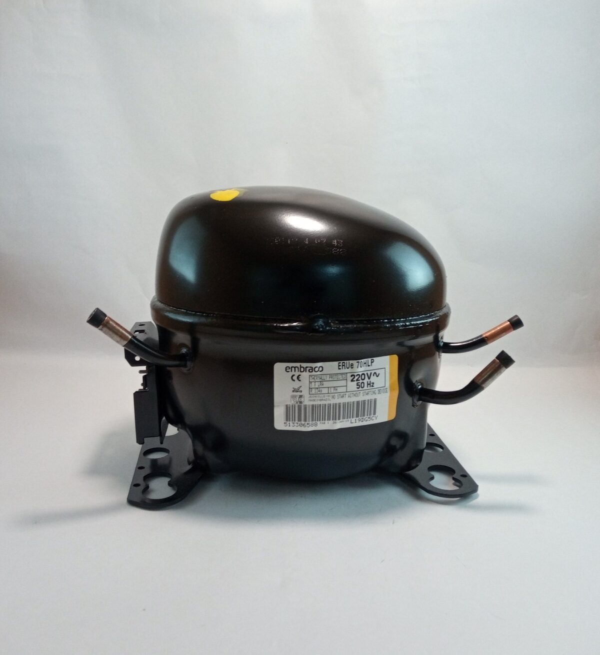 Compresor Embraco ERUe 70HLP - R134a 1/5HP - Imagen 1