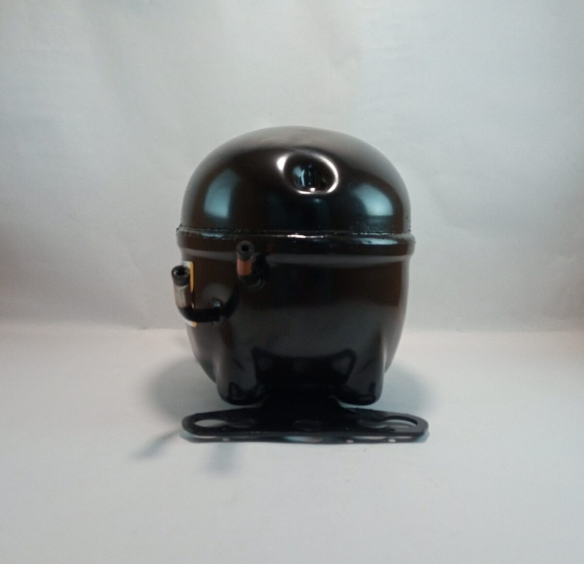 Compresor Embraco ERUe 70HLP - R134a 1/5HP - Imagen 2