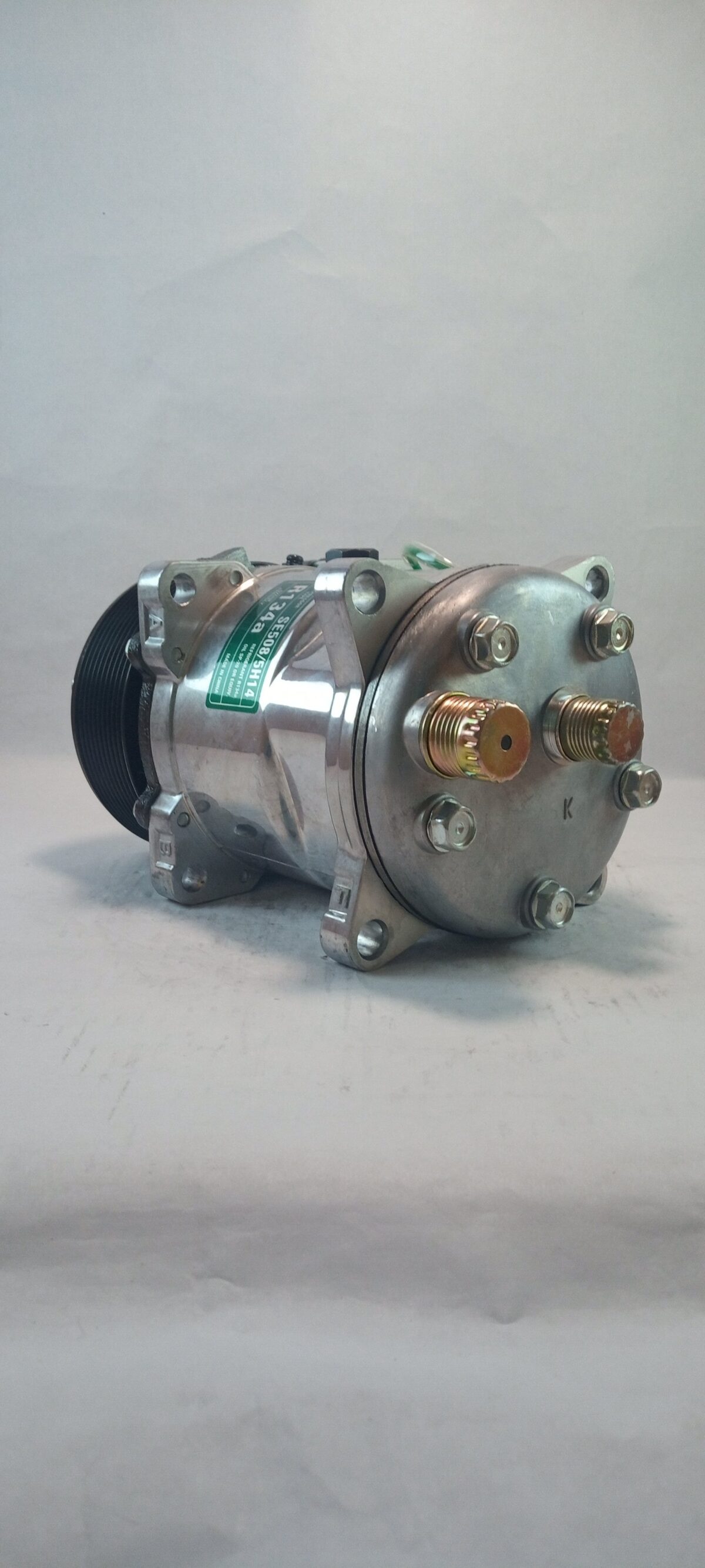Compresor Universal SE 508 PV H 10PK R134a 24V - Imagen 3