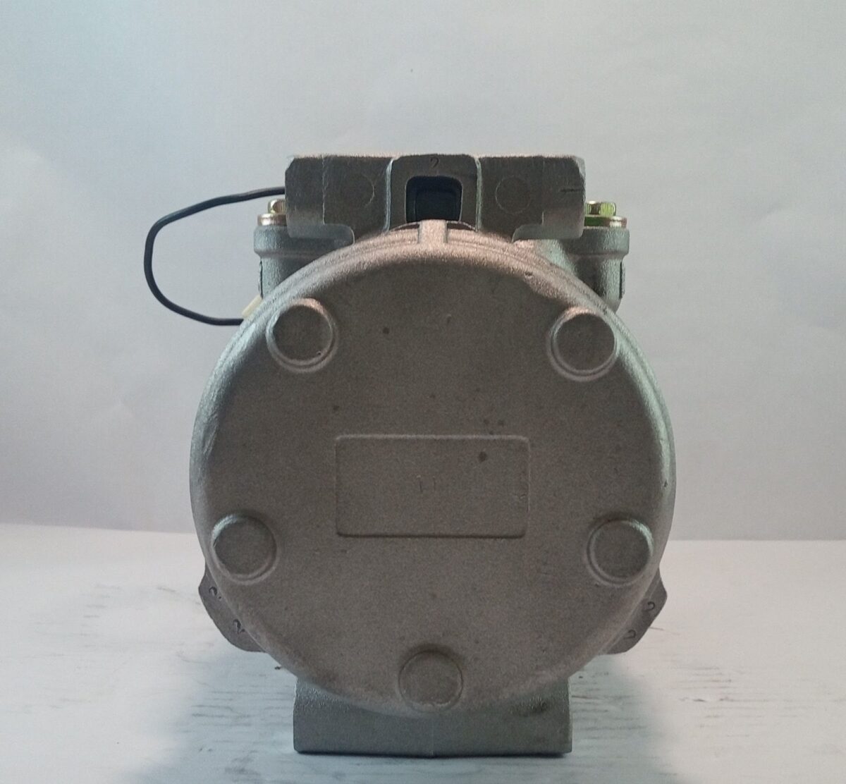 Compresor ND 10P 15C 8PK 12v - Imagen 4