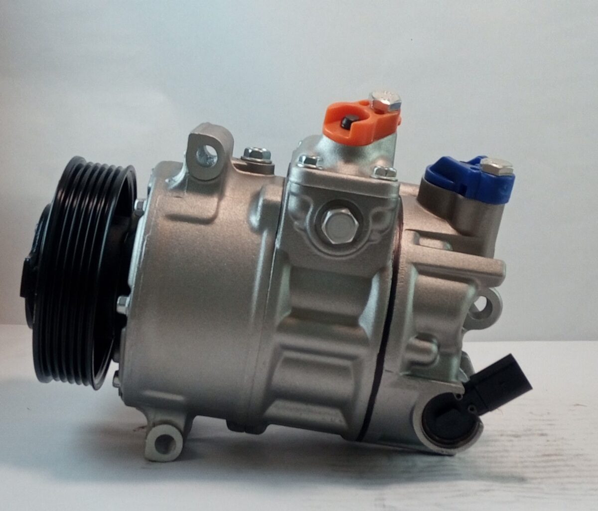 Compresor Audi A3/V.W.Amarok/Nuevo Polo/Virtus SD PXE16 6PK - Imagen 2