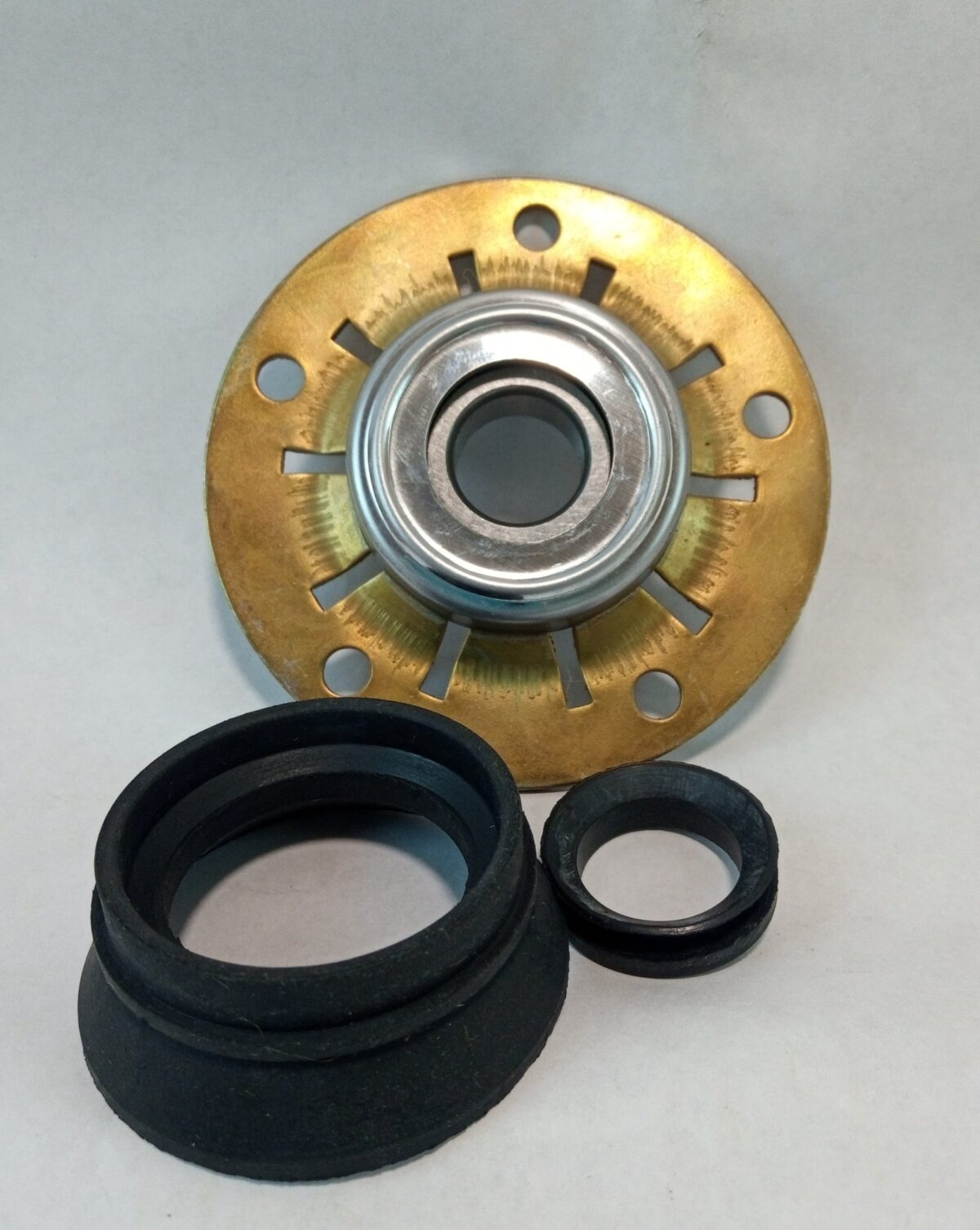 RODAMIENTO LADO POLEA WHIRLPOOL 091 R/03 NAC - Imagen 4